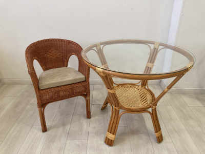 Обеденный стол 02/10. Фото